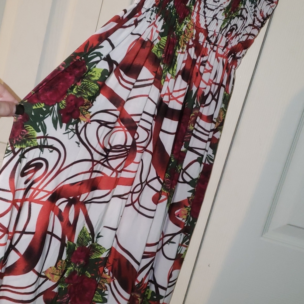 Dress - Picture 3 of 3